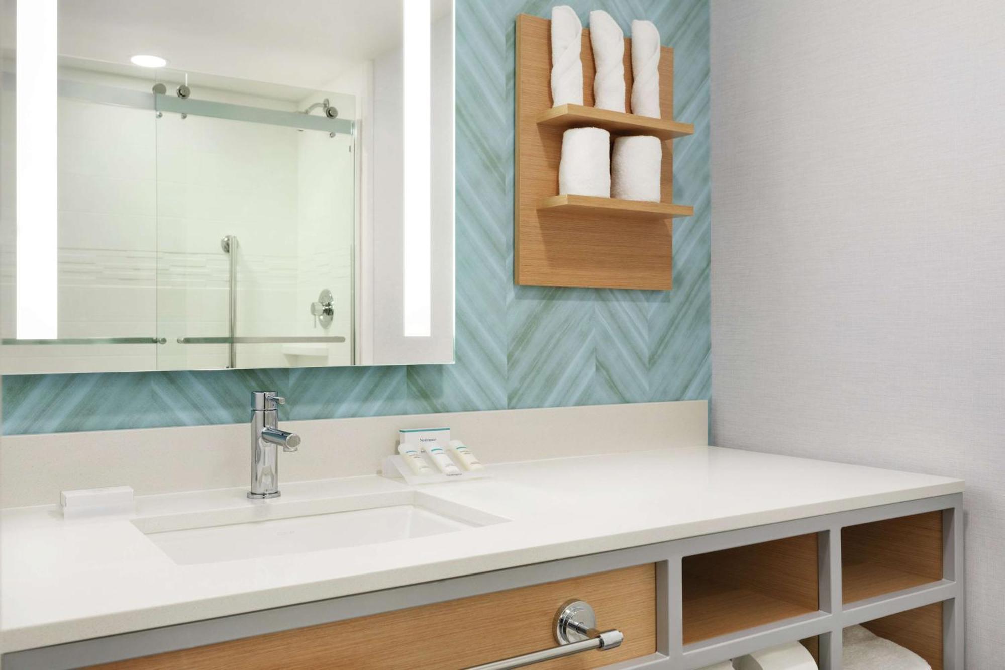 Hilton Garden Inn Μπρίτζγουοτερ Εξωτερικό φωτογραφία