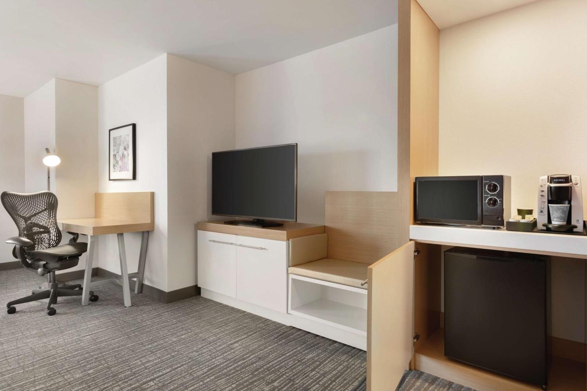 Hilton Garden Inn Μπρίτζγουοτερ Εξωτερικό φωτογραφία