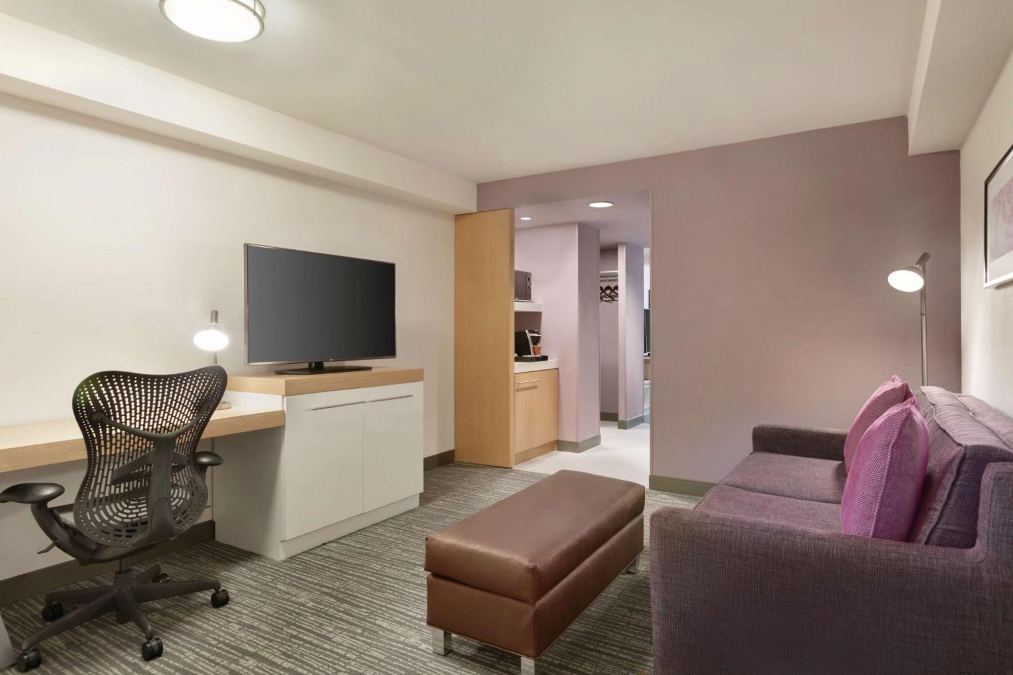 Hilton Garden Inn Μπρίτζγουοτερ Εξωτερικό φωτογραφία