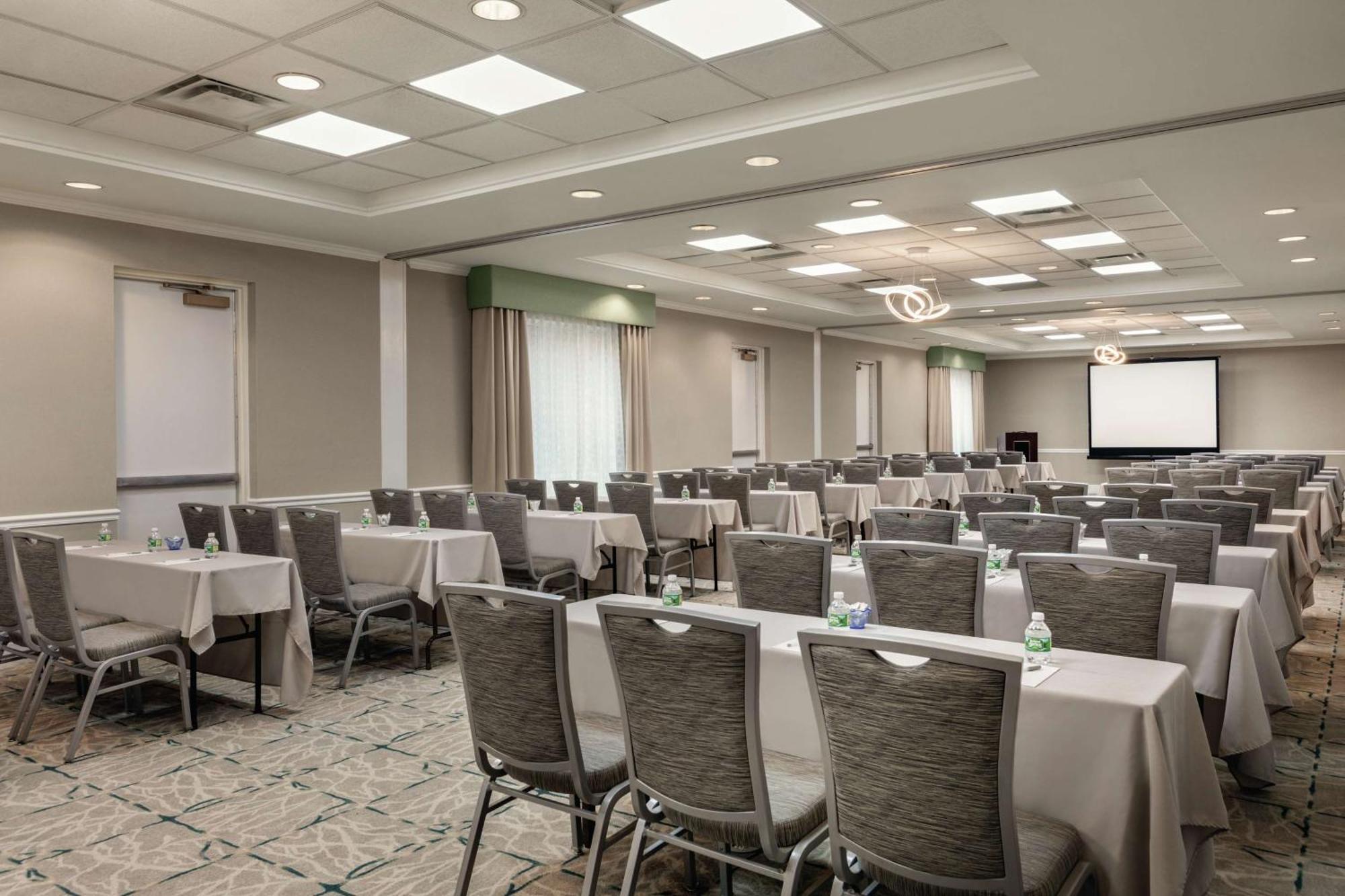 Hilton Garden Inn Μπρίτζγουοτερ Εξωτερικό φωτογραφία
