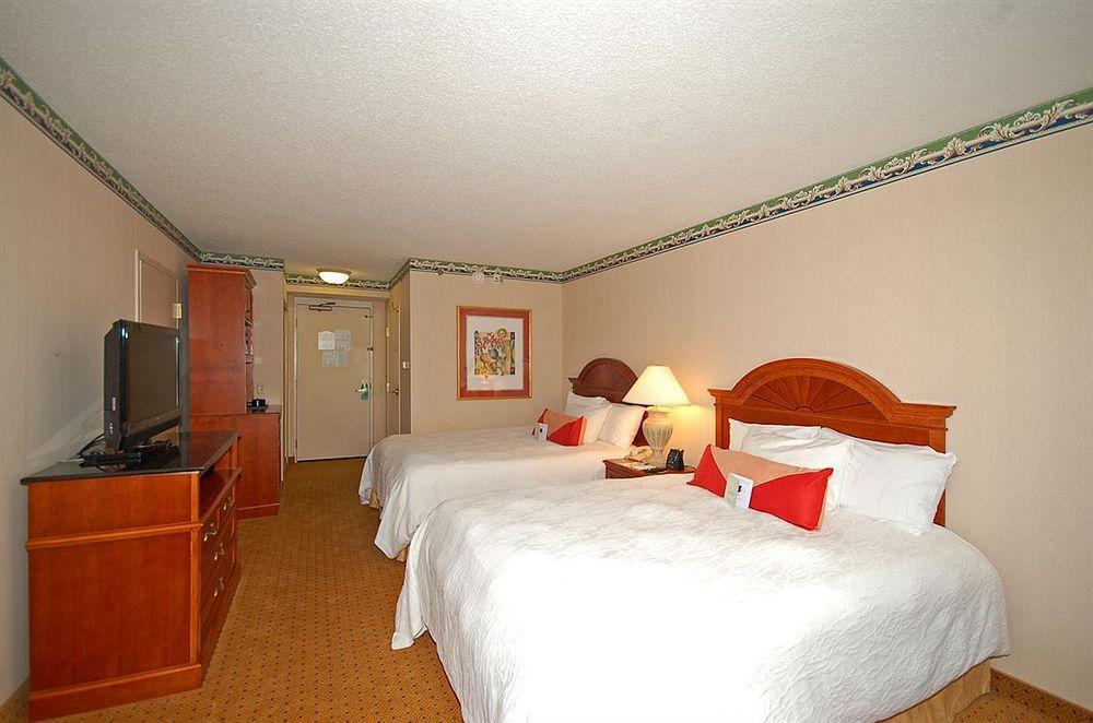 Hilton Garden Inn Μπρίτζγουοτερ Εξωτερικό φωτογραφία