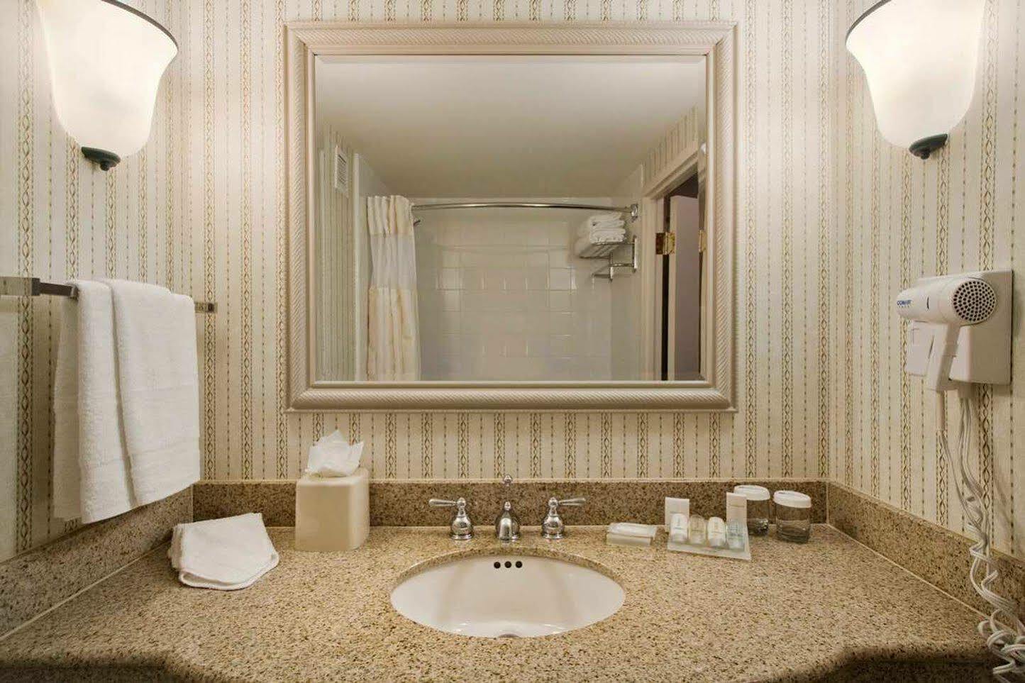 Hilton Garden Inn Μπρίτζγουοτερ Εξωτερικό φωτογραφία