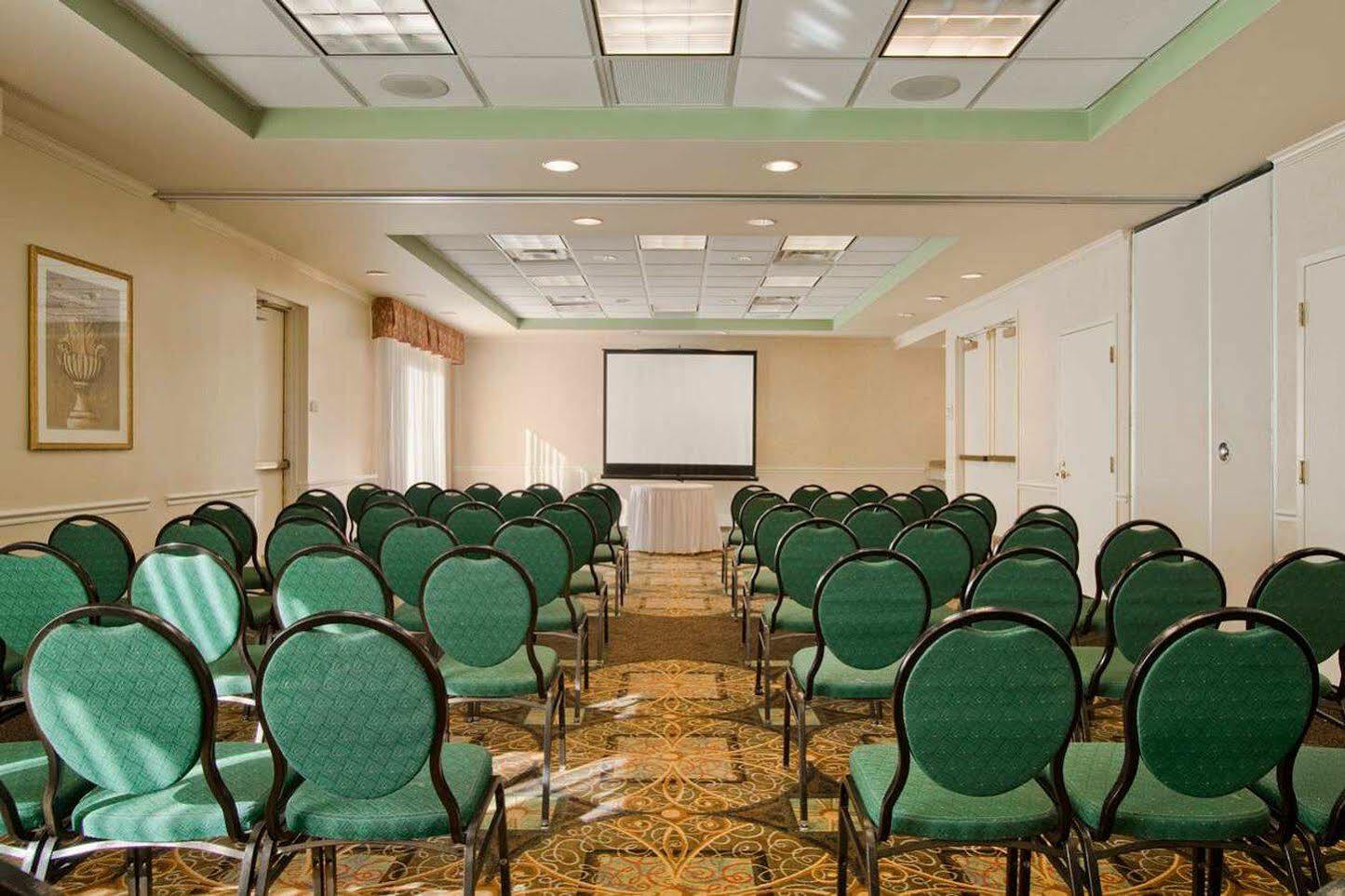 Hilton Garden Inn Μπρίτζγουοτερ Εξωτερικό φωτογραφία